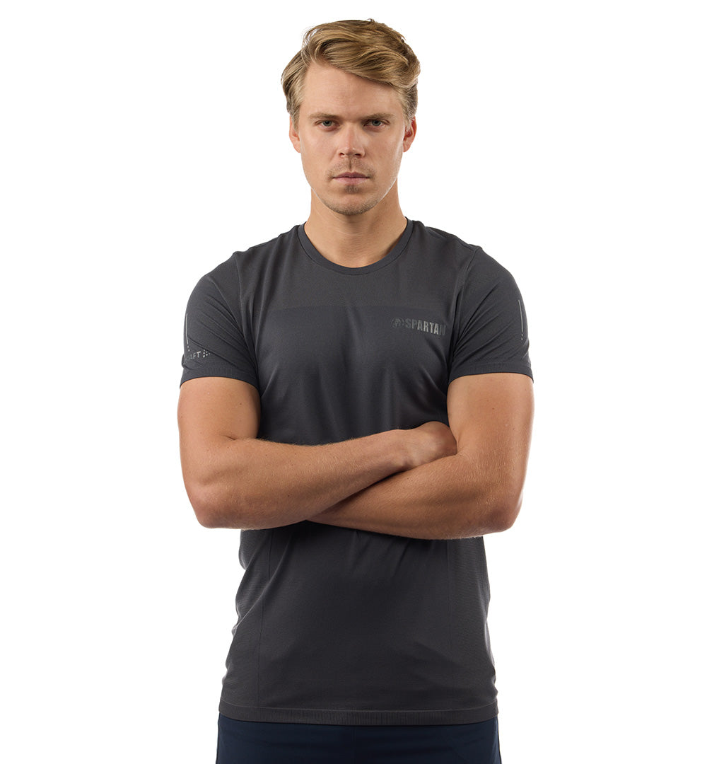 SPARTAN por CRAFT Urban Run Fuseknit SS Tee - Tee de Homens